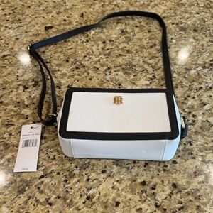 Elegant White and Black Tommy Hilfiger Crossbody Bag NWT